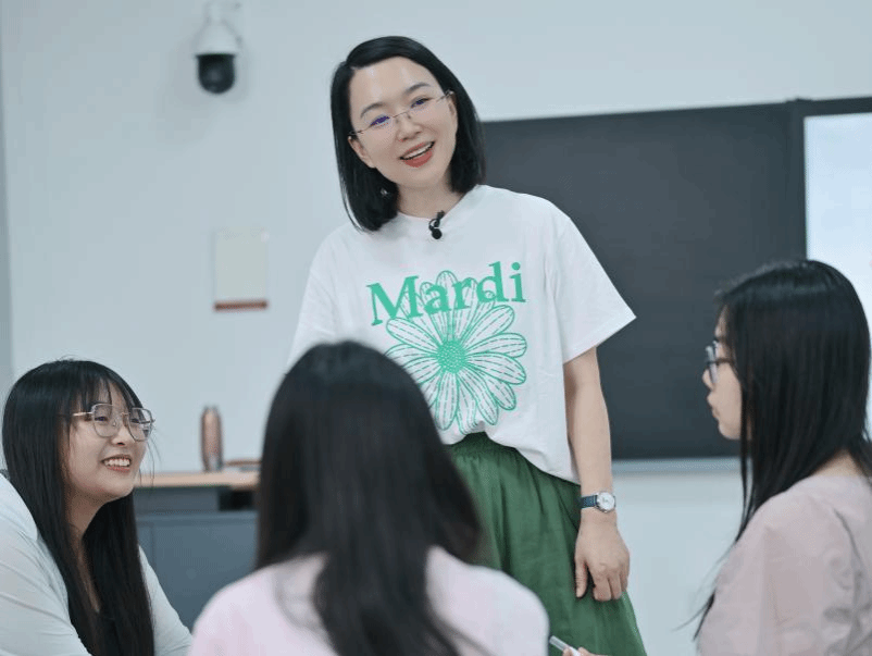 教育学院袁梅 | 她说，要当一名真诚的守望者