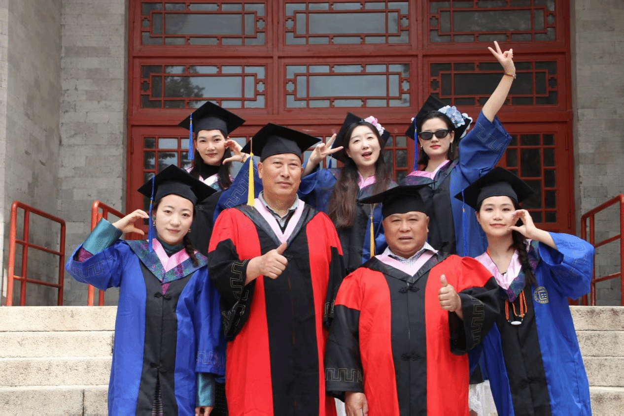 榜样 | 中国少数民族语言文学学院钟进文：“研究生要有研究范儿！”